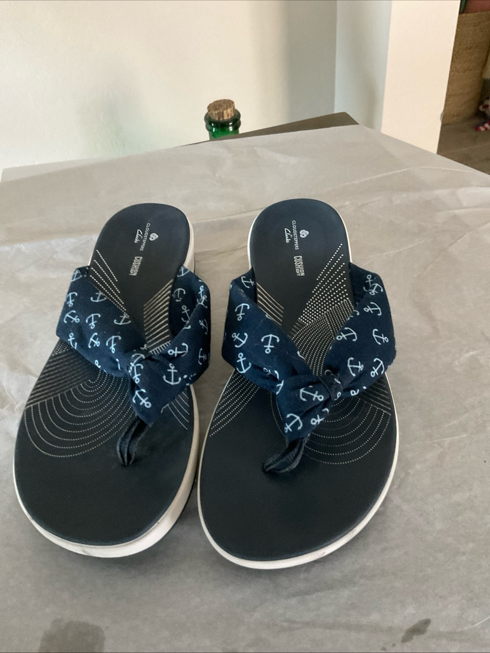 Clarks Cloudsteppers Sandals Women's Size 9 M Wedge Blue White Slip On Slippers
